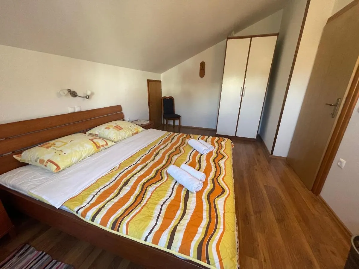 Apartments And Boat Rental Petra Spanjol - Crane And Moorings Banjol Croatia
