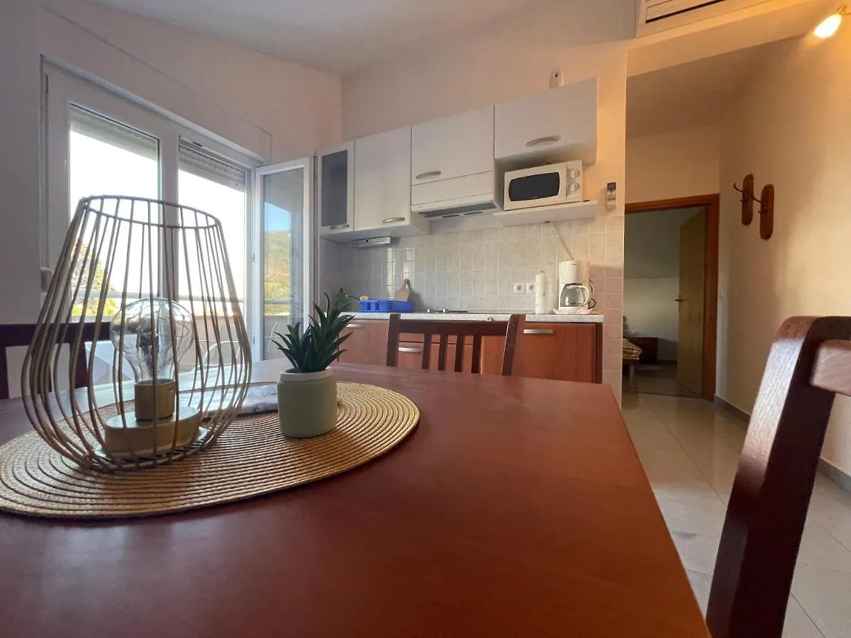 Apartments And Boat Rental Petra Spanjol - Crane And Moorings Banjol Croatia